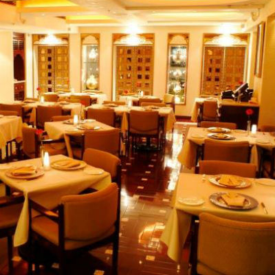 Hotels & Restaurants